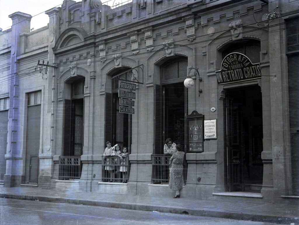 luz-y-sombra-1931-puertas-antiguas-tucuman-historia