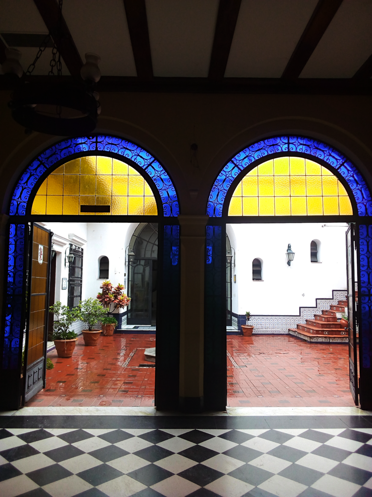 puerta-interior-federacion-economica-tucuman