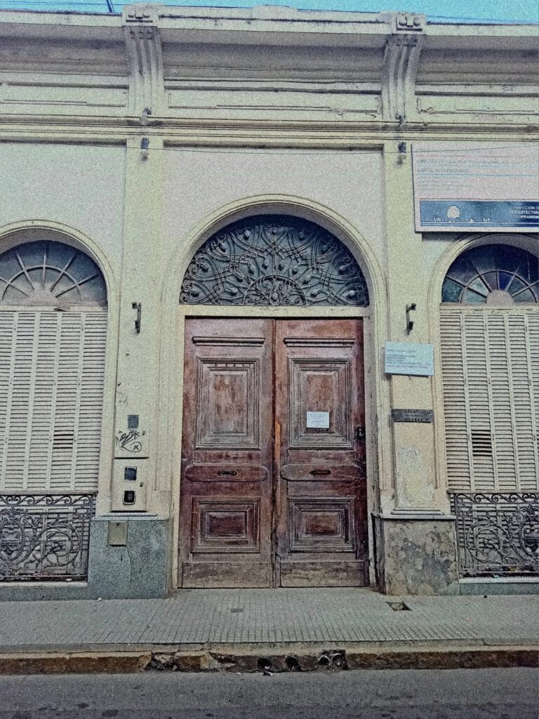 puerta-registro-civil-tucuman-neoclasico-arquitectura